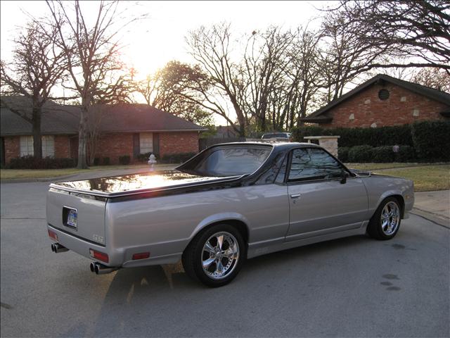 Chevrolet EL CAMINO 1985 photo 2