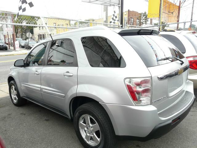 Chevrolet Equinox 2005 photo 2