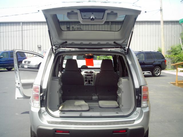 Chevrolet Equinox 2005 photo 2