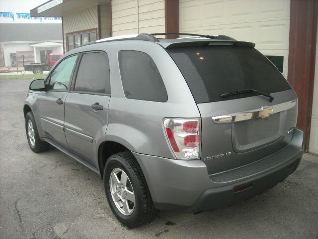 Chevrolet Equinox 2005 photo 2