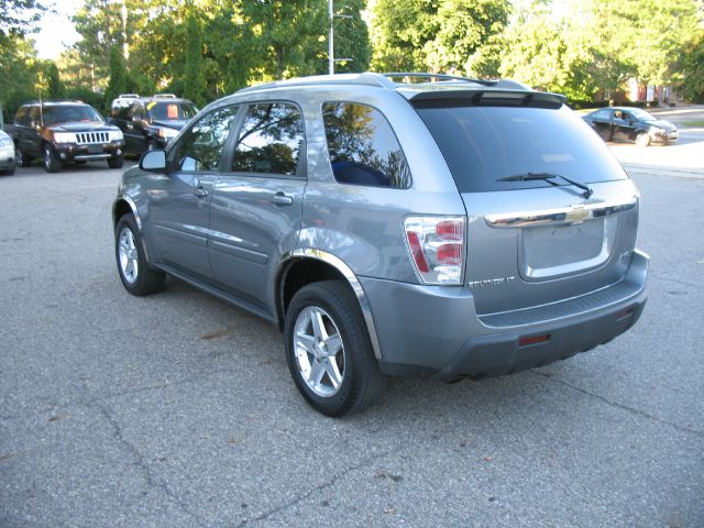 Chevrolet Equinox 2005 photo 2