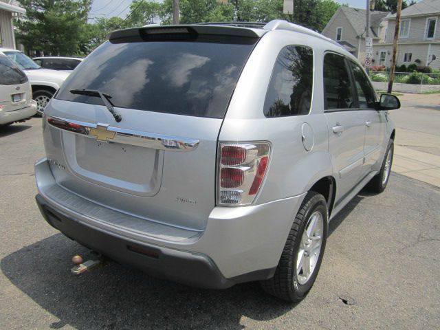 Chevrolet Equinox 2005 photo 2