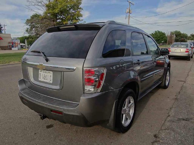 Chevrolet Equinox 2005 photo 2