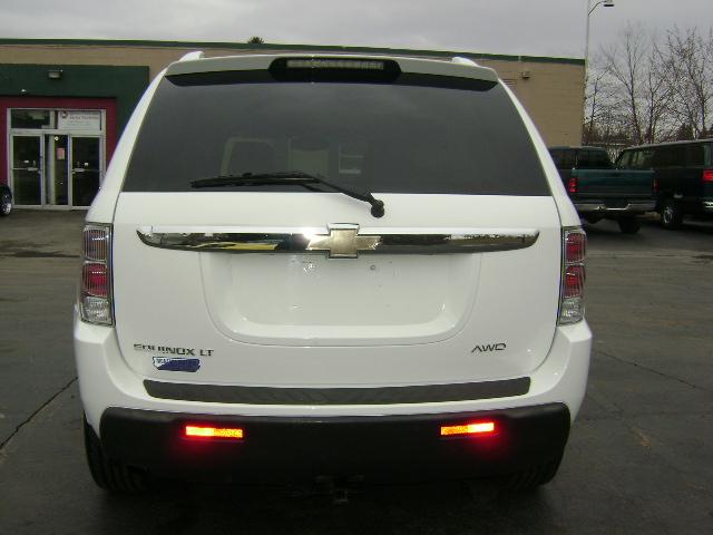 Chevrolet Equinox 2005 photo 2