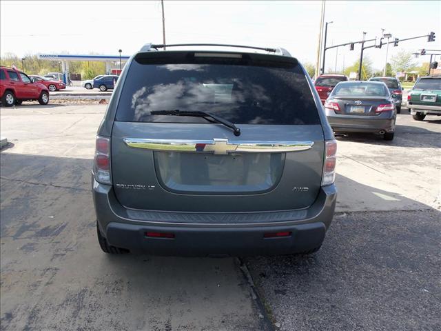 Chevrolet Equinox 2005 photo 2