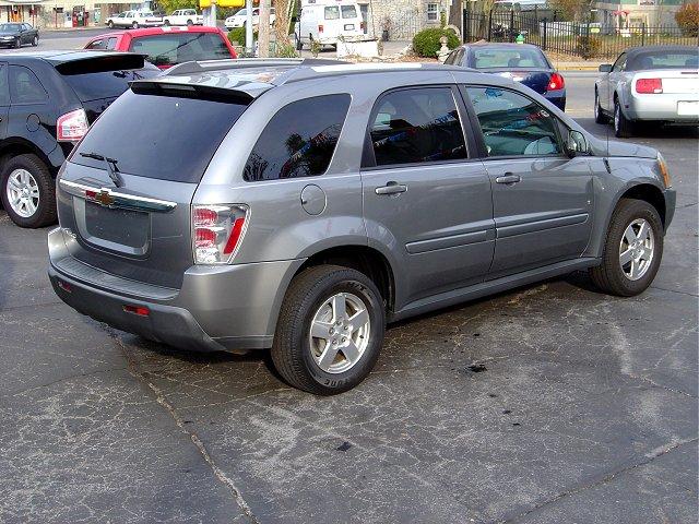 Chevrolet Equinox 2006 photo 2