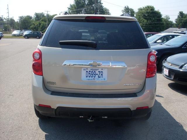 Chevrolet Equinox 2010 photo 2