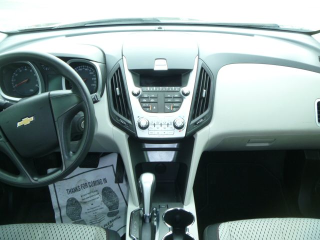 Chevrolet Equinox 2010 photo 12