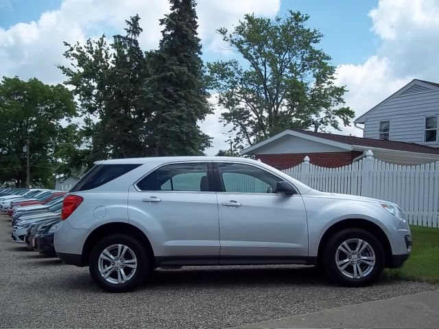 Chevrolet Equinox 2010 photo 2