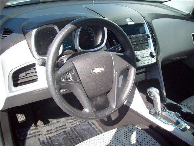 Chevrolet Equinox 2010 photo 3