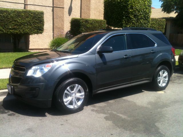 Chevrolet Equinox 2010 photo 2