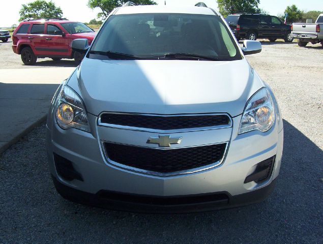 Chevrolet Equinox 2010 photo 2