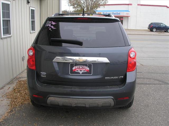 Chevrolet Equinox 2010 photo 3