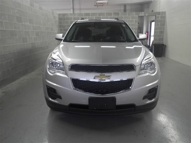 Chevrolet Equinox 2010 photo 2