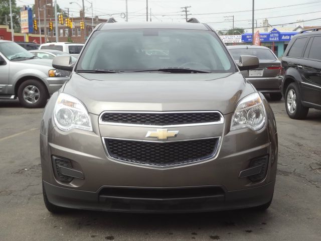 Chevrolet Equinox 2010 photo 2