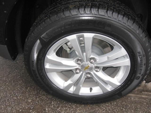 Chevrolet Equinox 2011 photo 3