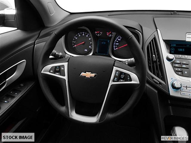 Chevrolet Equinox 2011 photo 2