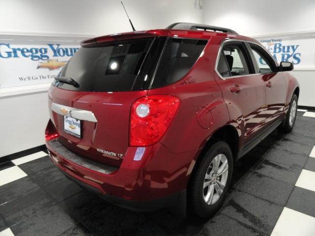 Chevrolet Equinox 2011 photo 1