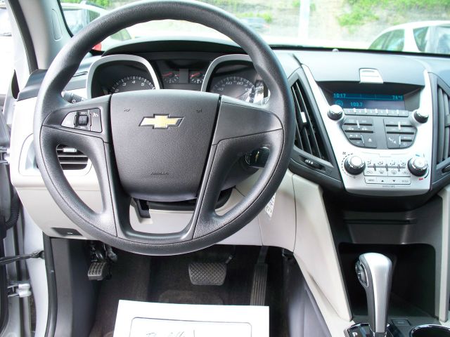 Chevrolet Equinox 2011 photo 8