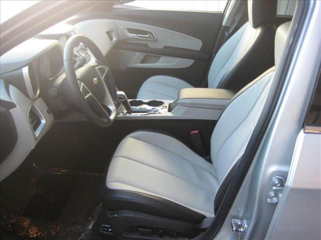 Chevrolet Equinox 2011 photo 3