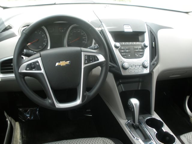 Chevrolet Equinox 2011 photo 4