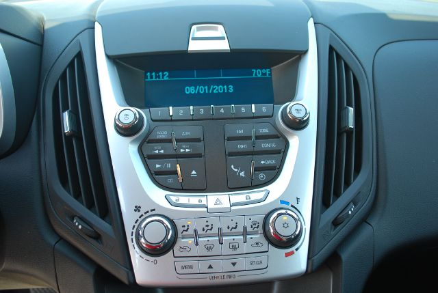 Chevrolet Equinox 2011 photo 12