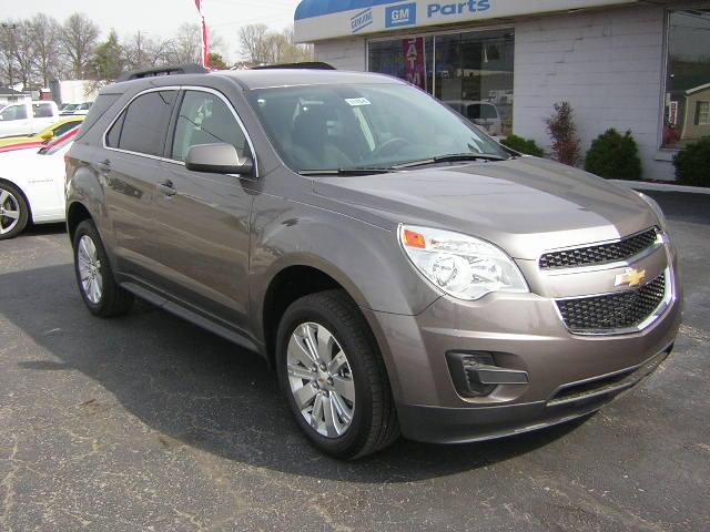 Chevrolet Equinox 2011 photo 2