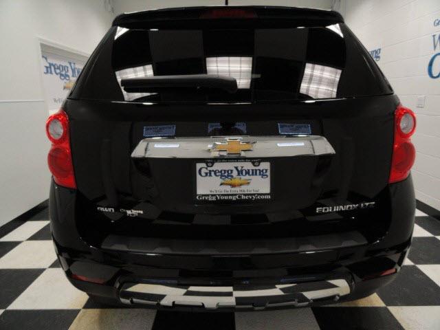 Chevrolet Equinox 2011 photo 3