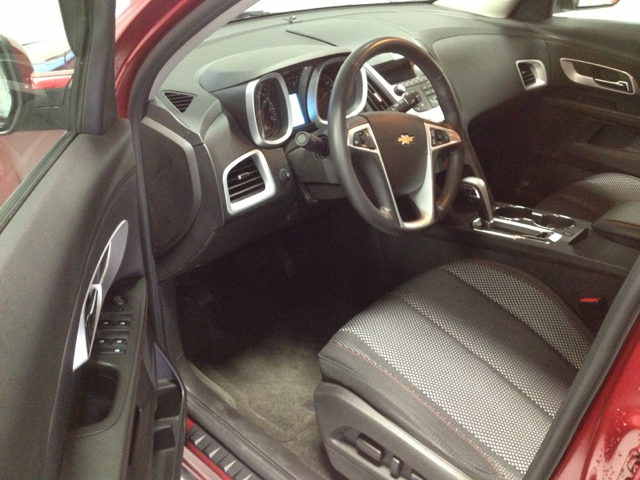 Chevrolet Equinox 2011 photo 2