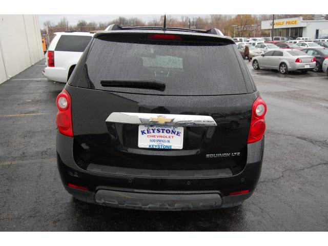 Chevrolet Equinox 2011 photo 3