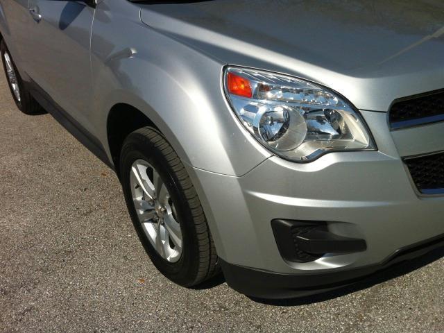 Chevrolet Equinox 2011 photo 13