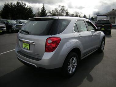 Chevrolet Equinox 2011 photo 3