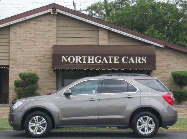 Chevrolet Equinox 2011 photo 2