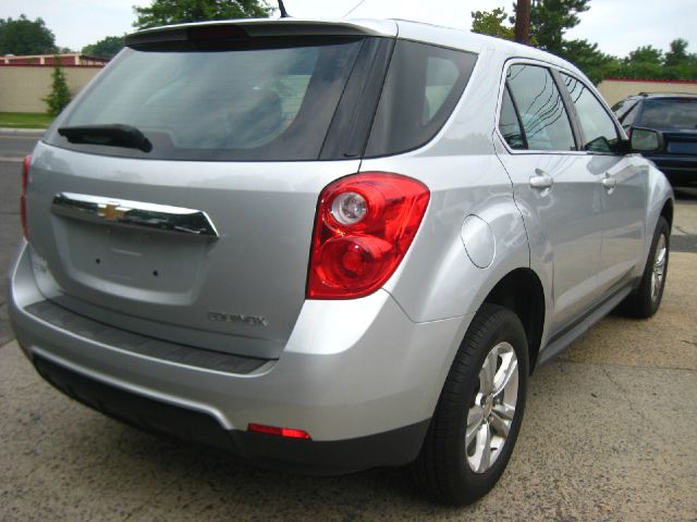 Chevrolet Equinox 2011 photo 3