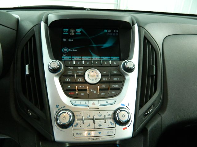 Chevrolet Equinox 2011 photo 10