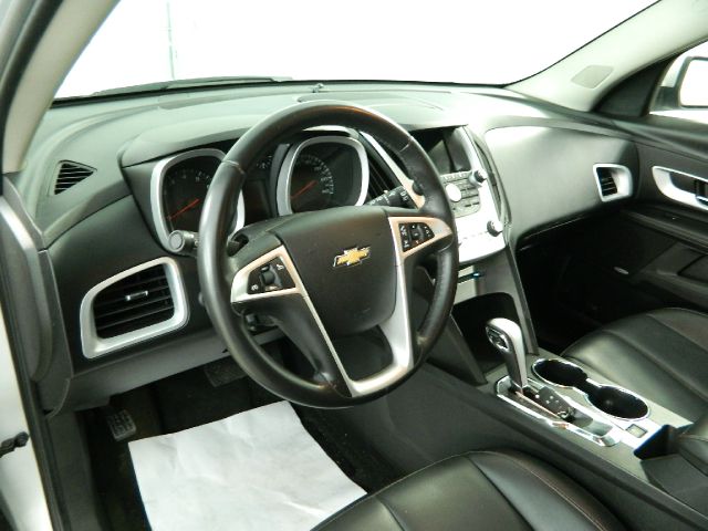 Chevrolet Equinox 2011 photo 13