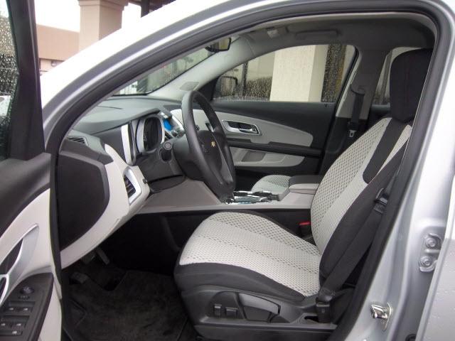 Chevrolet Equinox 2011 photo 3