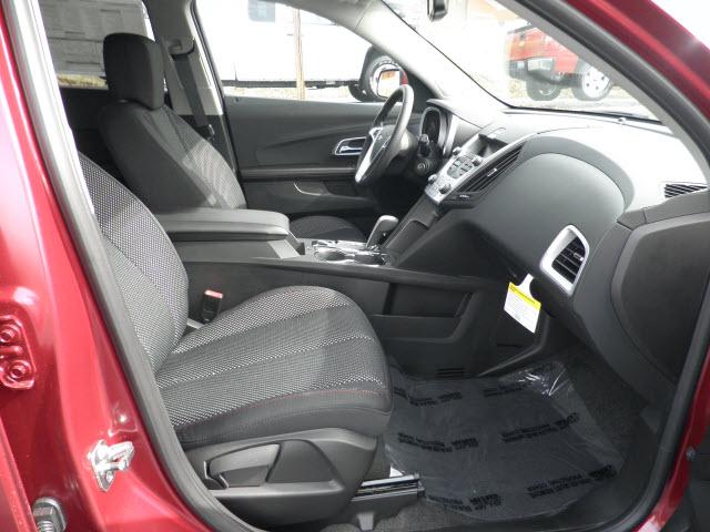 Chevrolet Equinox 2011 photo 2