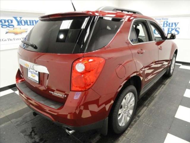 Chevrolet Equinox 2011 photo 2