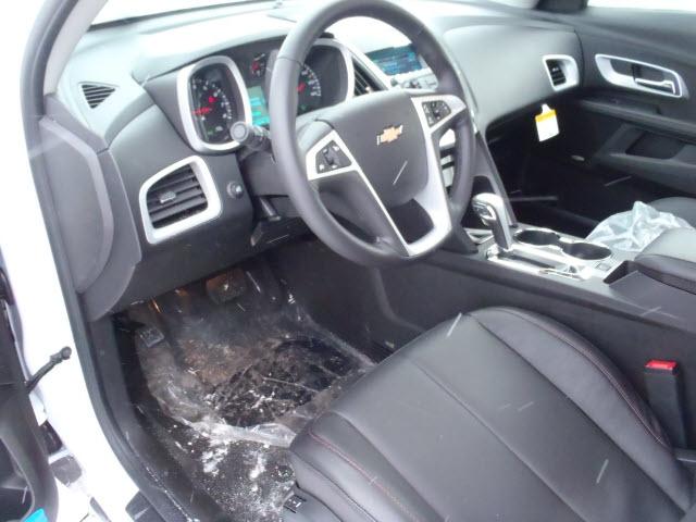 Chevrolet Equinox 2011 photo 3