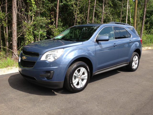 Chevrolet Equinox 2011 photo 2