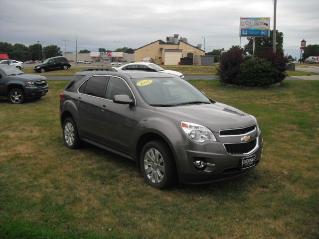 Chevrolet Equinox 2011 photo 2