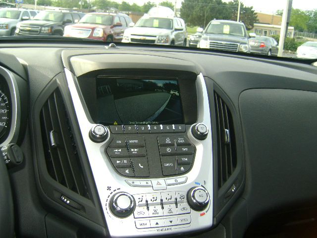 Chevrolet Equinox 2012 photo 3