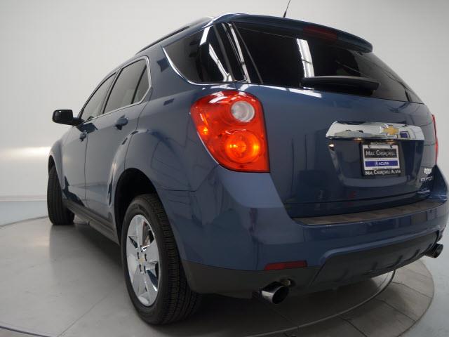 Chevrolet Equinox 2012 photo 2