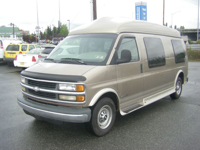 Chevrolet Express 1999 photo 3