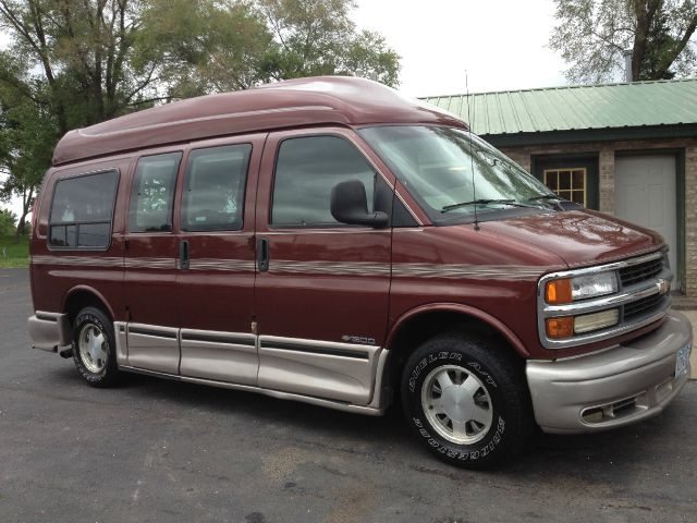 Chevrolet Express 1999 photo 10