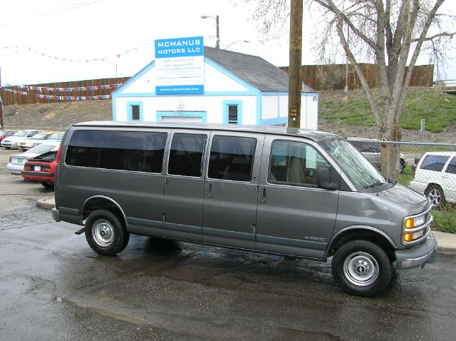 Chevrolet Express 1999 photo 6