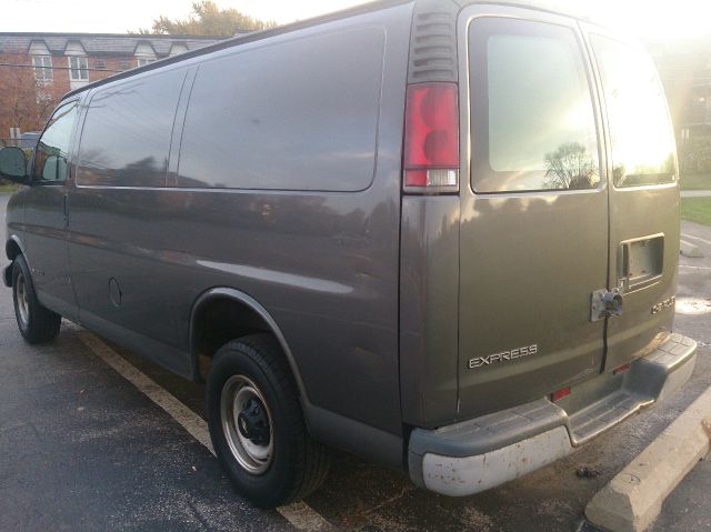 Chevrolet Express 1999 photo 4