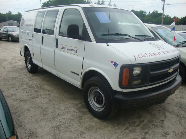 Chevrolet Express 1999 photo 1