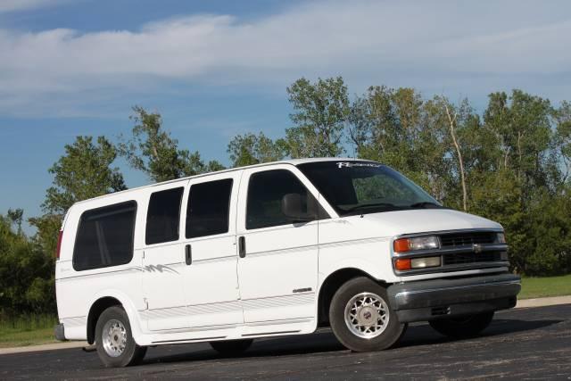 Chevrolet Express 4dr Sdn I4 Passenger Van